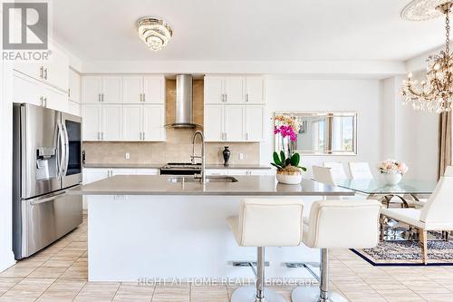 59 HYDRANGEA HOLLOW , East Gwillimbury, Ontario L9N 0T1 5