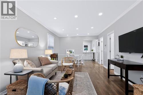 104 Niagara Street, Hamilton, ON 