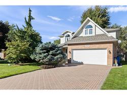 1620 MAPLE Lasalle, ON N9J 3L2