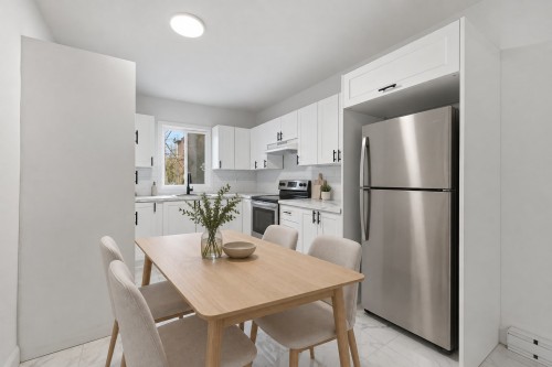 11131  - 11133 Av. L'Archevêque , Montréal (Montréal-Nord), QC H1H 3A8 2