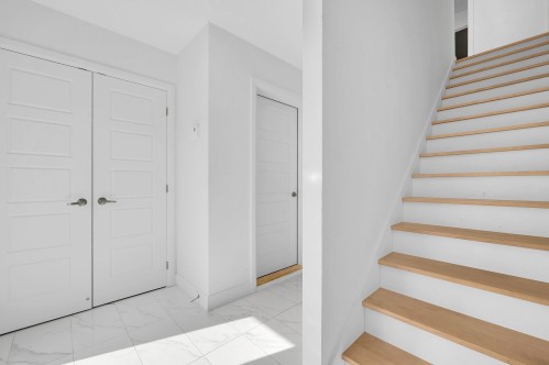 360 Rue du Tonnelier , Saint-Jérôme, QC J7Y 0R4 2