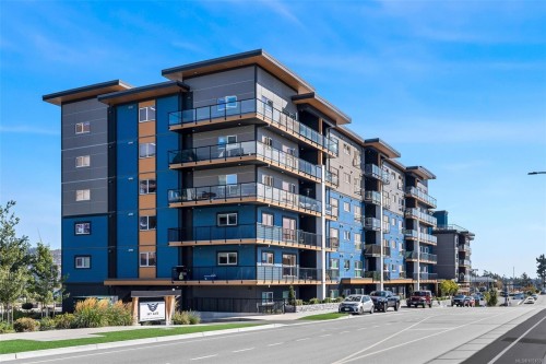 #504-2465 Gateway Rd  Langford, BC V9B 6R1