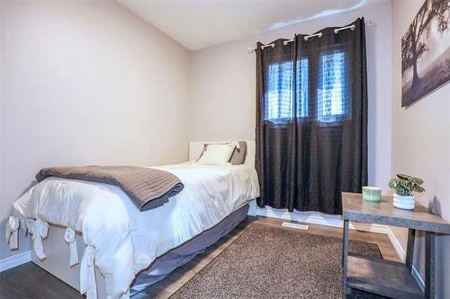 407 Regent Ave, Winnipeg, MB 
