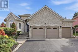15 EVERWOOD RUN  Kitchener, ON N2P 2B1