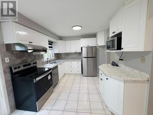 68 LARKSMERE COURT , Markham, Ontario L3R 3R1 4
