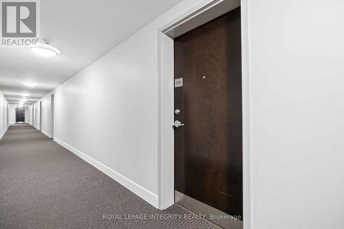 213 - 2785 BASELINE ROAD , Ottawa, Ontario K2H 0B7 4