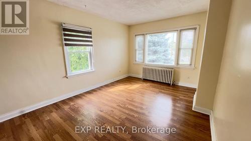B 2ND FLOOR - 2 SOUTH DRIVE S , St. Catharines (Old Glenridge), Ontario L2R 4T8 3
