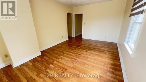 B 2ND FLOOR - 2 SOUTH DRIVE S , St. Catharines (Old Glenridge), Ontario L2R 4T8 4
