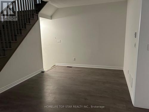 290 OKANAGAN PATH , Oshawa, Ontario L1H 0A7 2