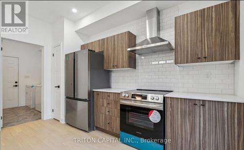 UPPER - 75 WHEATFIELD ROAD , Barrie, Ontario L9J 0C2 5