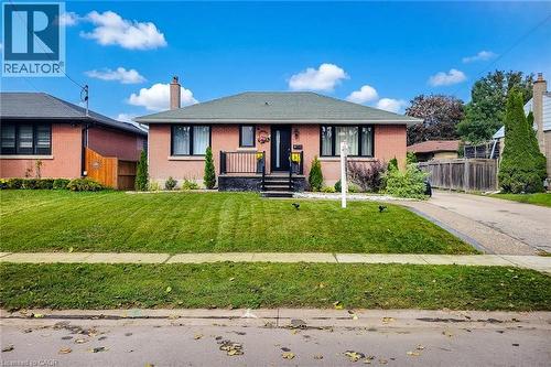 8 ALBEMARLE Street  Brantford, ON N3S 4N2