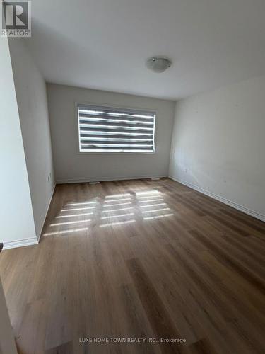 39 HARPIN WAY W , Centre Wellington, Ontario N1M 0H8 5