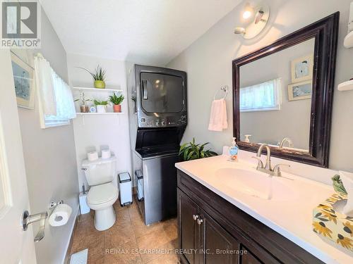 7 Campbell Avenue, Hamilton, ON 