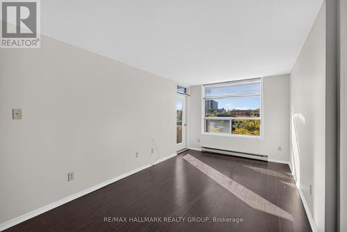407 - 1177 BELANGER AVENUE , Ottawa, Ontario K1H 8N7 4