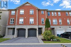 141 ARCOLA PRIVATE  Ottawa, ON K1K 4W9