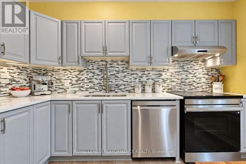 141 Arcola Private, Ottawa, ON 
