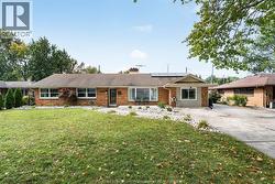 2767 BUCKINGHAM Windsor, ON N8T 2C1