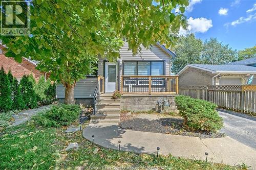 3262 Clemenceau , Windsor, Ontario N8T 2R7 2