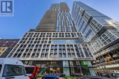 505 - 251 JARVIS STREET , Toronto, Ontario M5B 0C3 2
