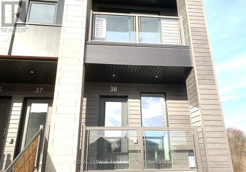 38 - 261 WOODBINE AVENUE , Kitchener, Ontario N2R 0S7 2