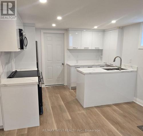 BASEMENT - 82 MADAWASKA AVENUE , Toronto, Ontario M2M 2R3 5