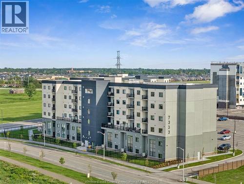 7333 Meo BOULEVARD Unit# 412  Lasalle, ON N9H 0P4