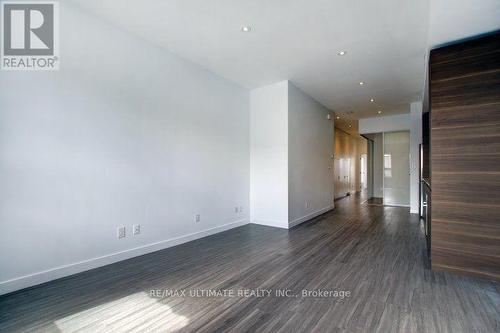 2 - 492 DANFORTH AVENUE , Toronto, Ontario M4K 1P6 3