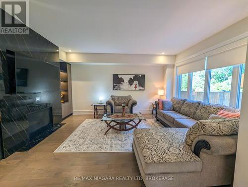 7868 ODELL CRESCENT , Niagara Falls (Brown), Ontario L2H 3R6 3