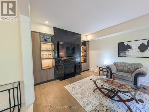 7868 ODELL CRESCENT , Niagara Falls (Brown), Ontario L2H 3R6 4