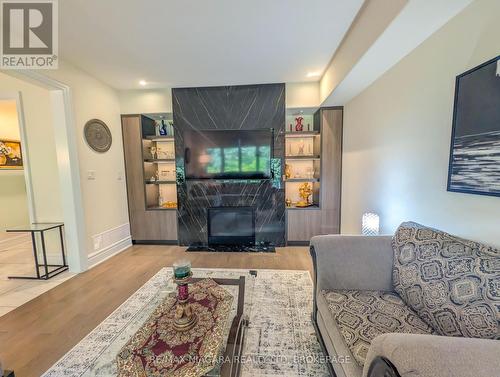 7868 ODELL CRESCENT , Niagara Falls (Brown), Ontario L2H 3R6 5