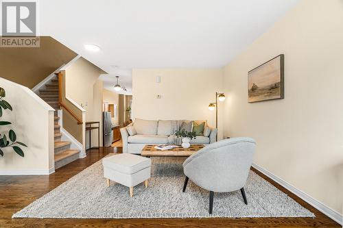 2032 Avenue P, Ottawa, ON 
