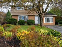 93 Dorothea Drive  Woodlawn, NS B2W 2E7