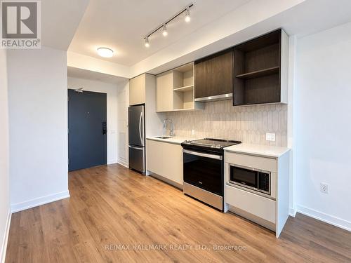 330 - 395 DUNDAS STREET W , Oakville, Ontario L6M 5R8 3
