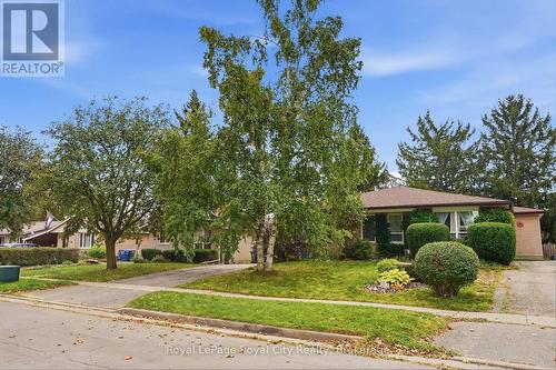 UPPER - 37 MCILWRAITH CRESCENT , Guelph (Grange Road), Ontario N1E 6J4