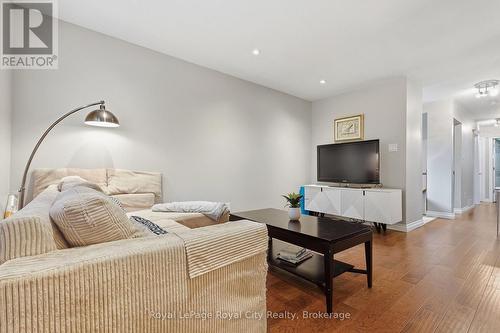 UPPER - 37 MCILWRAITH CRESCENT , Guelph (Grange Road), Ontario N1E 6J4 5