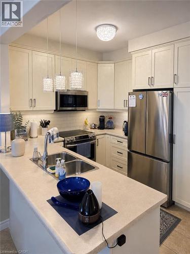 85 SEXTON Crescent , Ancaster, Ontario L9G 0E2 5
