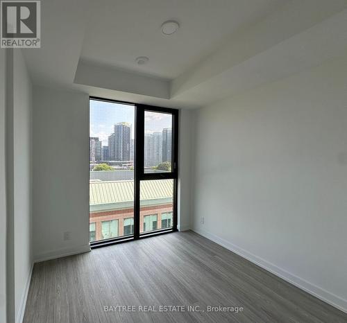 603 - 699 SHEPPARD AVENUE E , Toronto, Ontario M2K 0J5 4