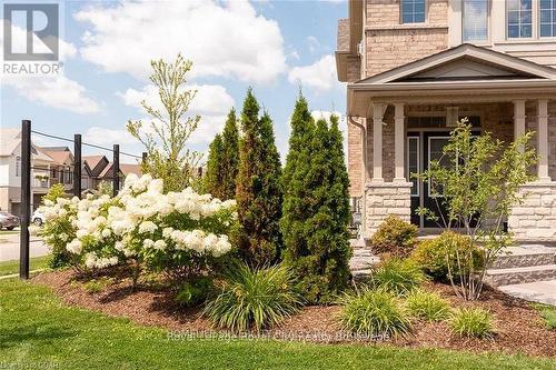 219 SUMMIT RIDGE DRIVE , Guelph, Ontario N1E 0L7 2
