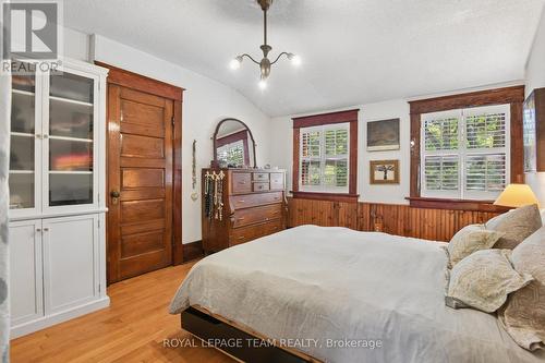 7 Thornton Avenue, Ottawa, ON 