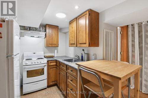 7 Thornton Avenue, Ottawa, ON 