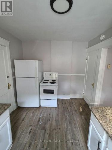 4940 ARMOURY STREET , Niagara Falls (Cherrywood), Ontario L2E 1T1 5