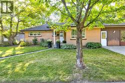 3 OAKWOOD Avenue  Kitchener, ON N2H 6G7