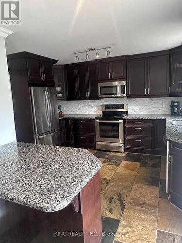 9 WHITEHORN CRESCENT , Barrie, Ontario L4N 8E3 2