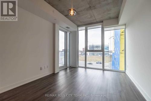 305 - 15 BASEBALL PLACE , Toronto, Ontario M4M 0E7 4