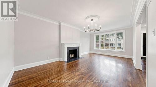 776 SPADINA ROAD , Toronto, Ontario M5P 2X6 4