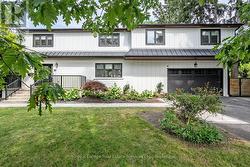 59 FAIRWOOD PLACE E  Burlington (Lasalle), ON L7T 2B7