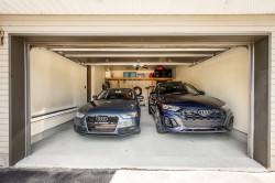 Garage - 