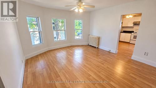 2 - 73 MARY STREET , Barrie, Ontario L4N 1T2 4