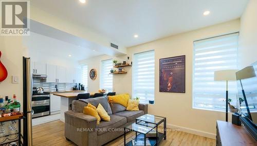 405 - 2874 KEELE STREET , Toronto, Ontario M3M 3C4 5