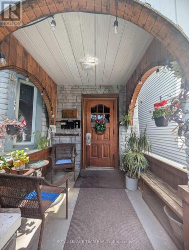 UNIT 2 - 44 SPADINA AVENUE , Ottawa, Ontario K1Y 2B6 3